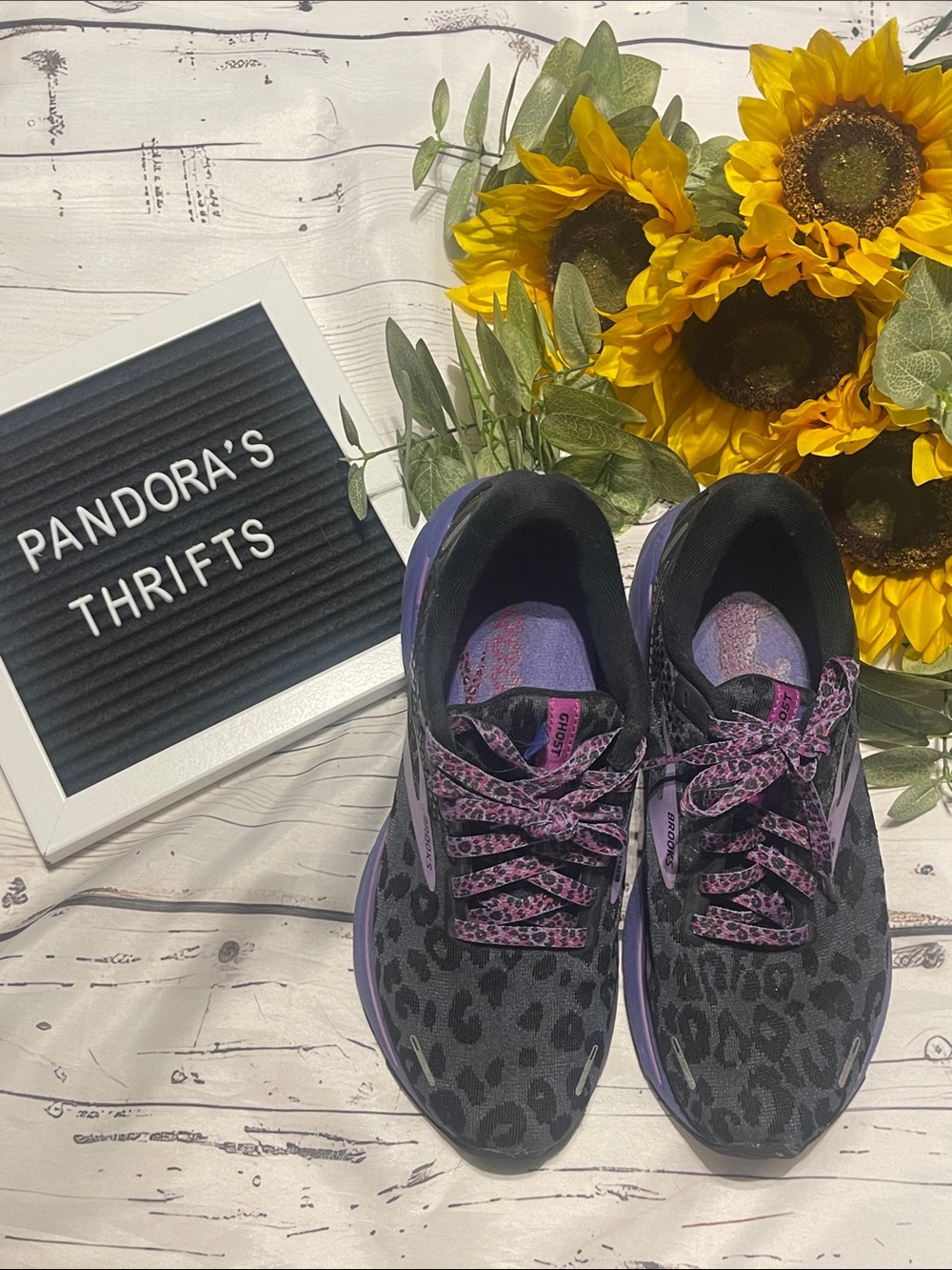 Brooks Women's Black & Purple Leopard-Print Athletic Shoes Size 7.5 Preowned